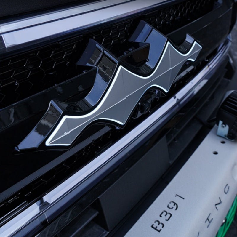 LED Light-Up Front Grille with Emblem for BYD Leopard 5 & Denza B5