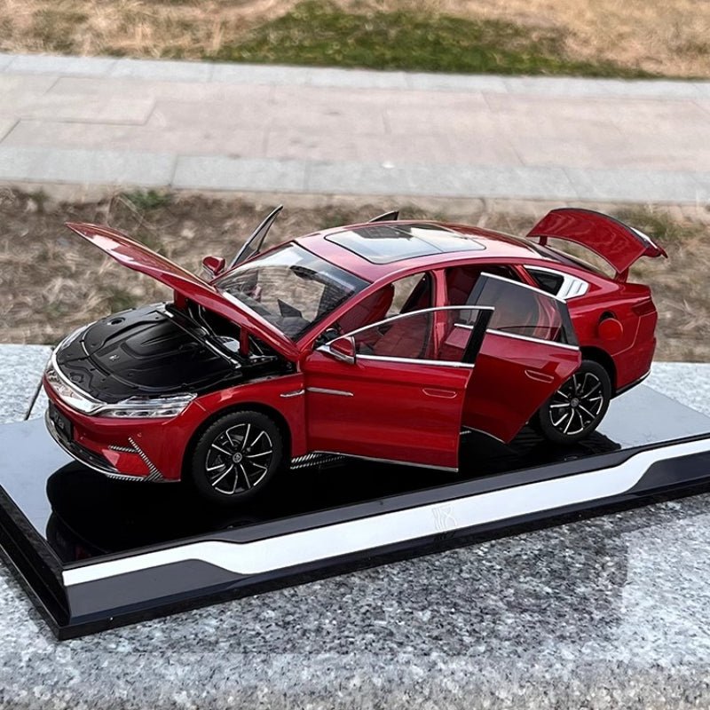 BYD Collector's Edition 1:18 Alloy Model