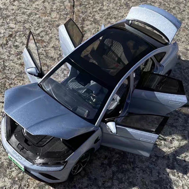 BYD Collector's Edition 1:18 Alloy Model